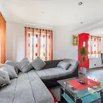 Bold & Chic Stay, Altshausen